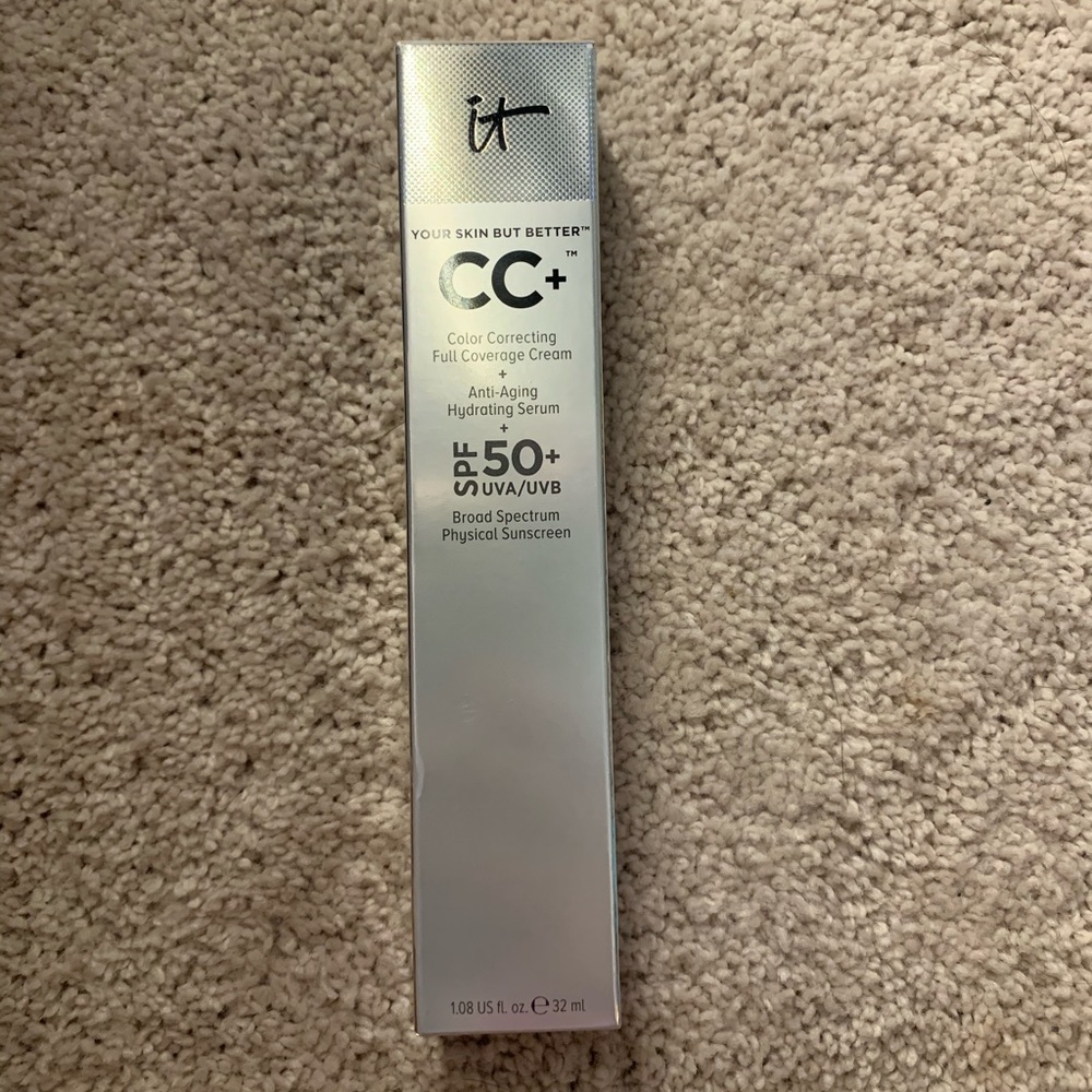 IT cosmetics foundation